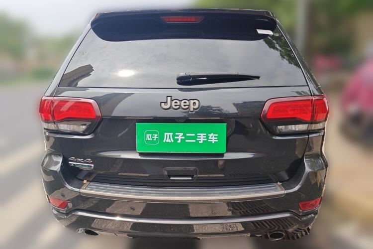 Used Jeep Grand Cherokee 2015 3.0TD Diesel Comfort Navigation Edition Rear