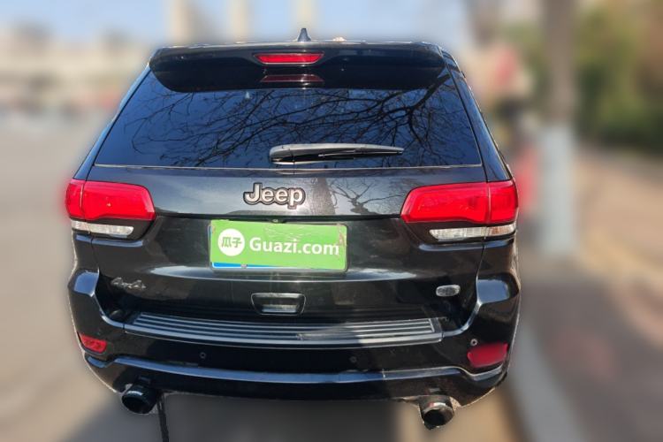 Used Jeep Grand Cherokee 2015 3.6L Luxury Navigation Edition Rear