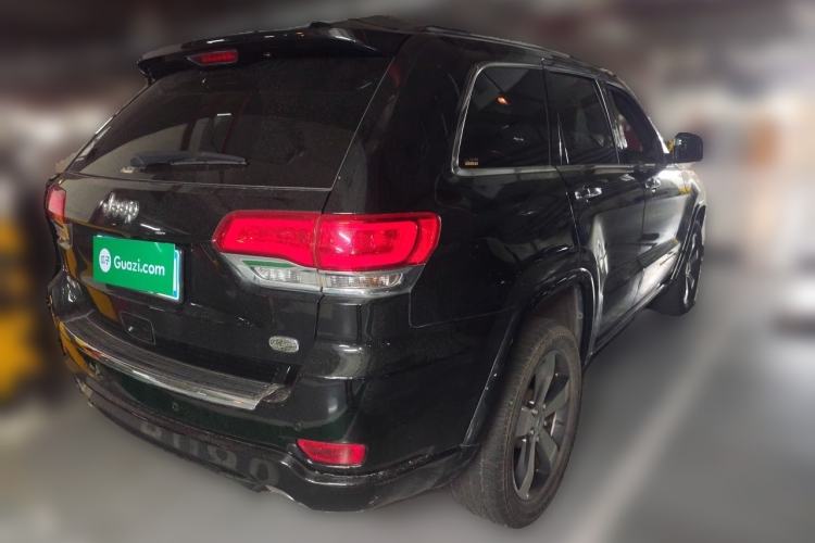 Used Jeep Grand Cherokee 2015 3.6L Luxury Navigation Edition Rear Right 45 Deg