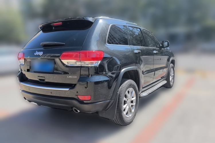 Used Jeep Grand Cherokee 2015 3.0L Comfort Navigation Edition Rear Right 45 Deg