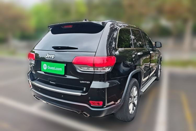 Used Jeep Grand Cherokee 2015 3.0L Comfort Navigation Edition Rear Right 45 Deg