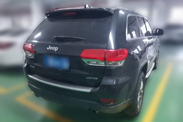Used Jeep Grand Cherokee 2015 3.0L Comfort Navigation Edition Rear Right 45 Deg