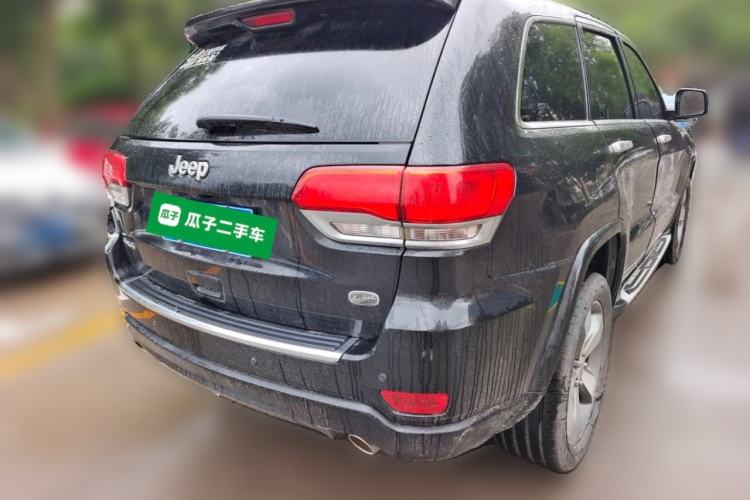 Used Jeep Grand Cherokee 2015 3.6L Luxury Navigation Edition Rear Right 45 Deg
