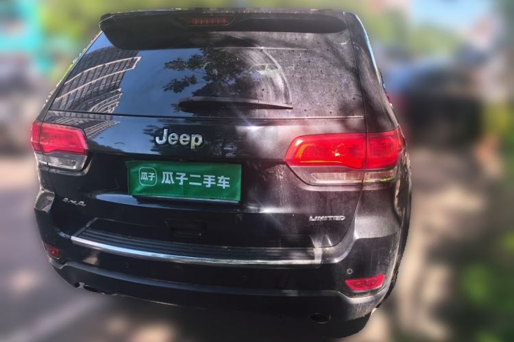 Used Jeep Grand Cherokee 2015 3.0L Comfort Navigation Edition Rear Right 45 Deg