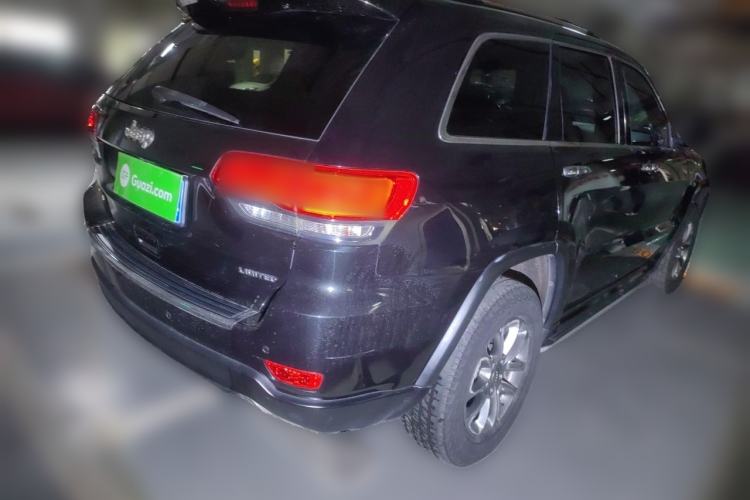 Used Jeep Grand Cherokee 2015 3.6L Elite Navigation Edition Rear Right 45 Deg