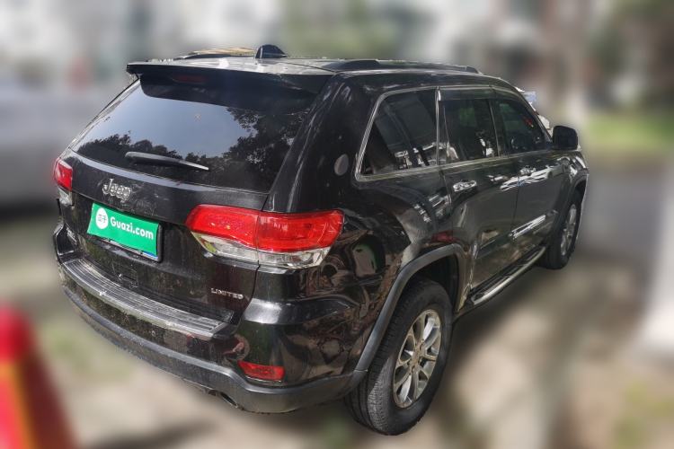 Used Jeep Grand Cherokee 2015 3.0TD Diesel Comfort Navigation Edition Rear Right 45 Deg