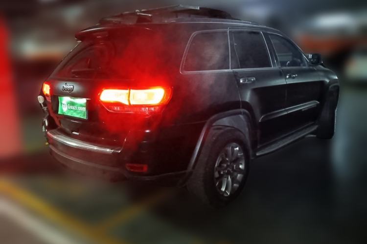 Used Jeep Grand Cherokee 2015 3.0L Comfort Navigation Edition Rear Right 45 Deg