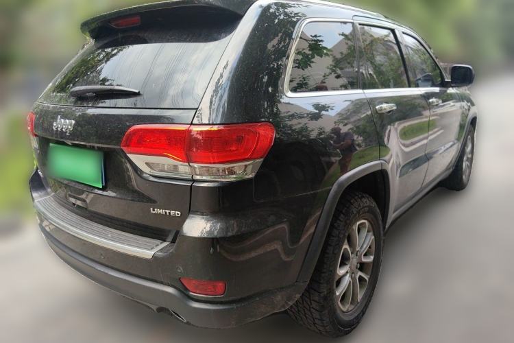 Used Jeep Grand Cherokee 2015 3.0L Comfort Navigation Edition Rear Right 45 Deg