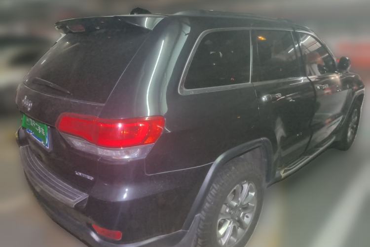 Used Jeep Grand Cherokee 2015 3.0L Comfort Navigation Edition Rear Right 45 Deg