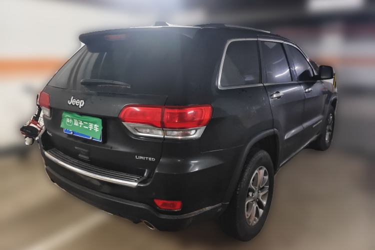 Used Jeep Grand Cherokee 2015 3.6L Elite Navigation Edition Rear Right 45 Deg