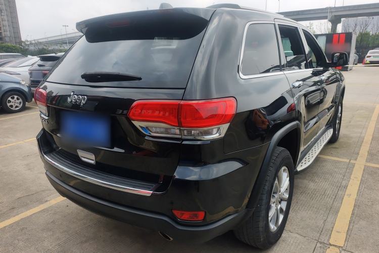 Used Jeep Grand Cherokee 2015 3.0L Elite Navigation Edition Rear Right 45 Deg