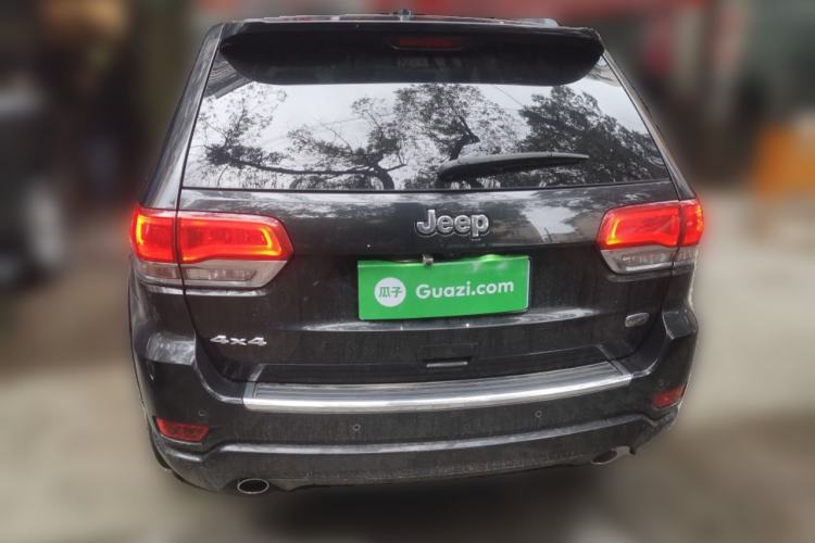 Used Jeep Grand Cherokee 2015 3.6L Luxury Navigation Edition Rear