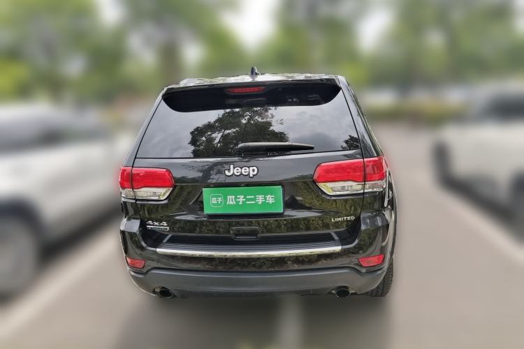 Used Jeep Grand Cherokee 2015 3.0TD Diesel Comfort Navigation Edition Rear
