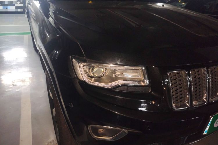 Used Jeep Grand Cherokee 2015 3.6L Luxury Navigation Edition Right Front Headlight