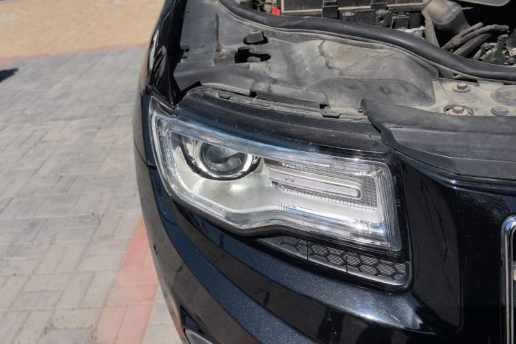Used Jeep Grand Cherokee 2015 3.0L Comfort Navigation Edition Right Front Headlight