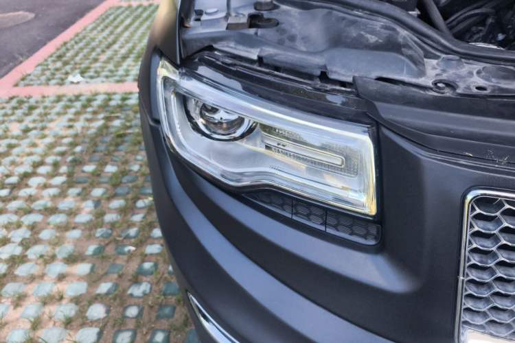 Used Jeep Grand Cherokee 2015 3.6L Flagship Prestige Edition Right Front Headlight