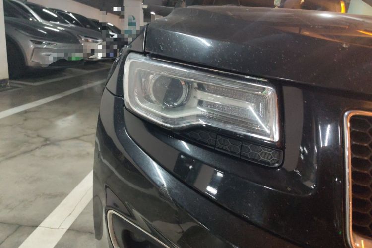 Used Jeep Grand Cherokee 2015 3.6L Luxury Navigation Edition Right Front Headlight