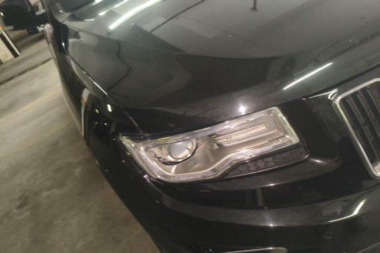 Used Jeep Grand Cherokee 2015 3.0TD Diesel Comfort Navigation Edition Right Front Headlight