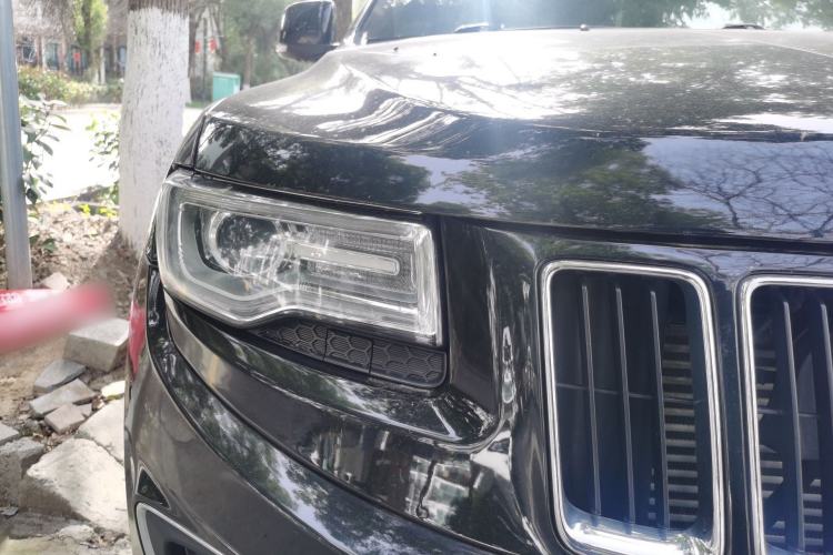 Used Jeep Grand Cherokee 2015 3.0TD Diesel Comfort Navigation Edition Right Front Headlight