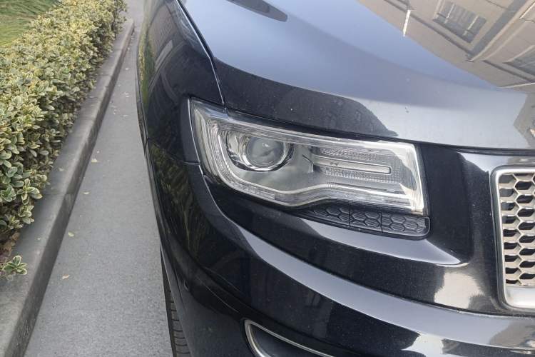 Used Jeep Grand Cherokee 2015 3.6L Flagship Prestige Edition Right Front Headlight