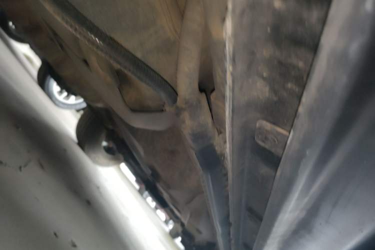 Used Jeep Grand Cherokee 2015 3.0L Elite Navigation Edition Right Side Sill