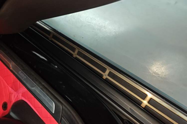 Used Jeep Grand Cherokee 2015 3.0L Comfort Navigation Edition Right Side Sill