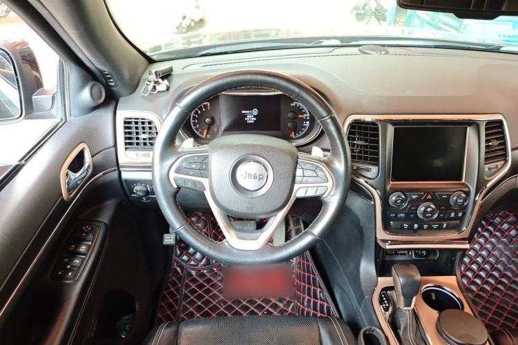 Used Jeep Grand Cherokee 2015 3.0L Elite Navigation Edition Steering Wheel