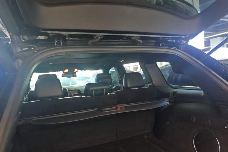 Used Jeep Grand Cherokee 2015 3.0L Comfort Navigation Edition Trunk