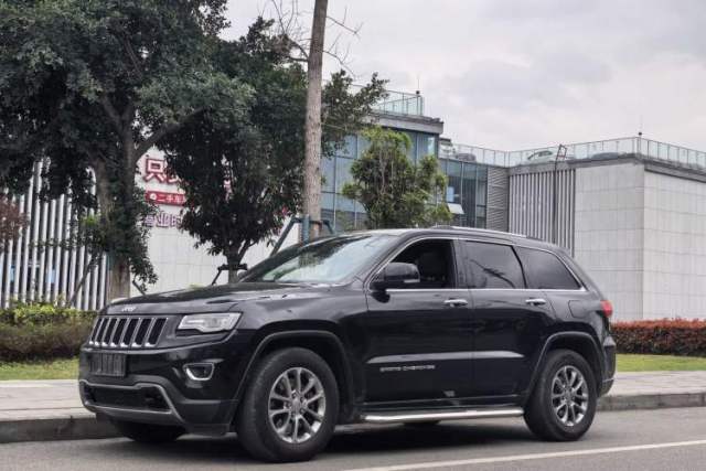 Used Jeep Grand Cherokee 2015 3.0L Elite Navigation Edition