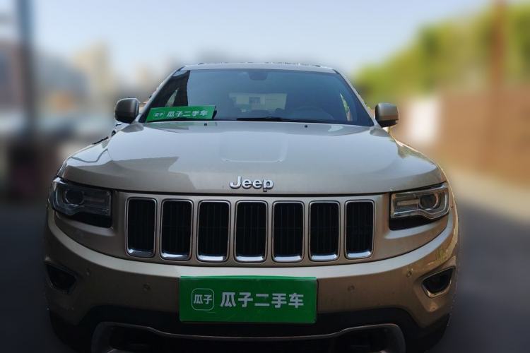 Used Jeep Grand Cherokee 2015 3.0L Elite Navigation Edition Front