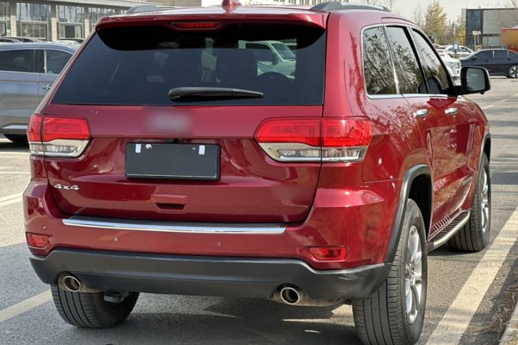 Used Jeep Grand Cherokee 2015 3.0L Comfort Navigation Edition Exterior 1