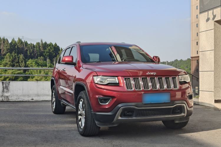 Used Jeep Grand Cherokee 2015 3.0TD Diesel Elite Navigation Edition Exterior 2