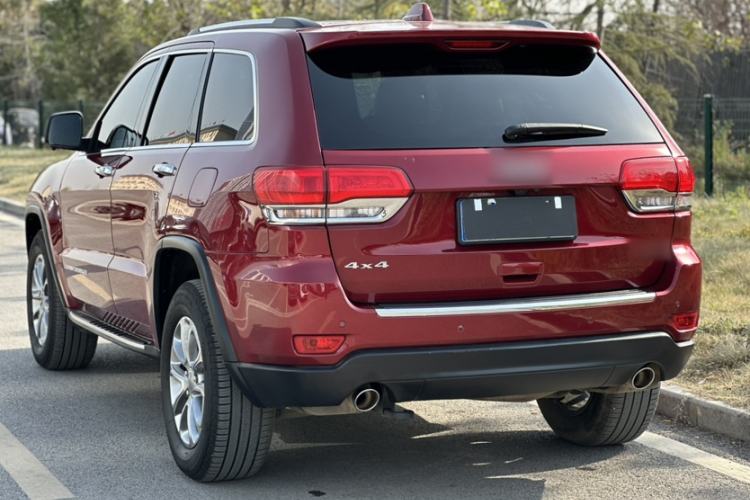 Used Jeep Grand Cherokee 2015 3.0L Comfort Navigation Edition Exterior 5