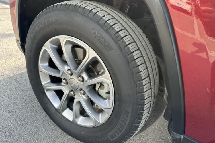 Used Jeep Grand Cherokee 2015 3.0L Comfort Navigation Edition Exterior 6