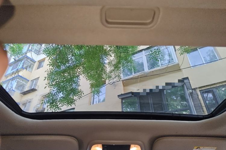 Used Jeep Grand Cherokee  Headliner
