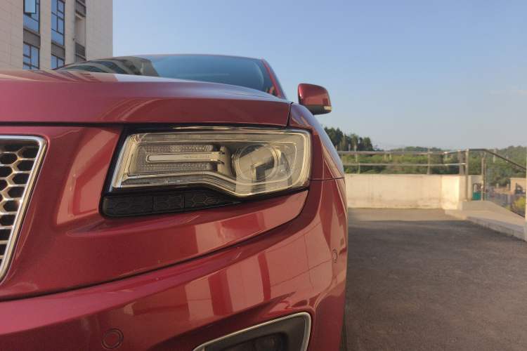 Used Jeep Grand Cherokee 2015 3.0TD Diesel Elite Navigation Edition Left Front Headlight