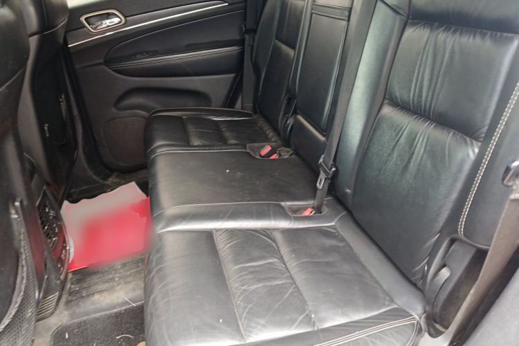 Used Jeep Grand Cherokee 2015 3.0L Comfort Navigation Edition Left Rear Seat