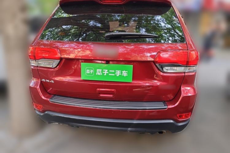Used Jeep Grand Cherokee  Rear