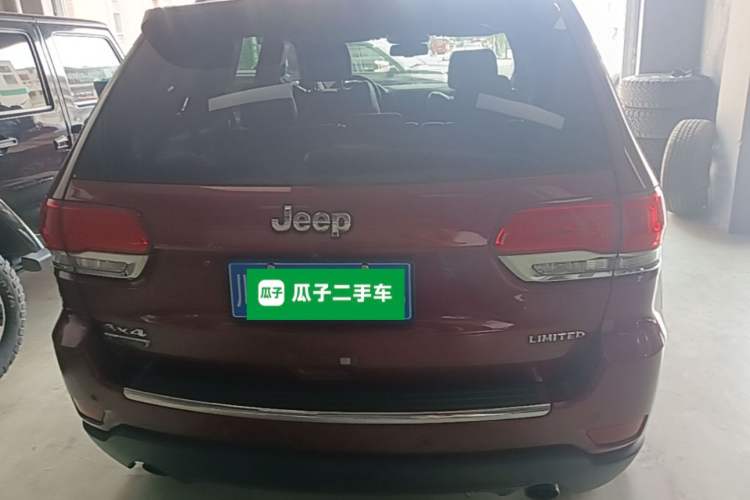 Used Jeep Grand Cherokee 2015 3.0TD Diesel Elite Navigation Edition Rear