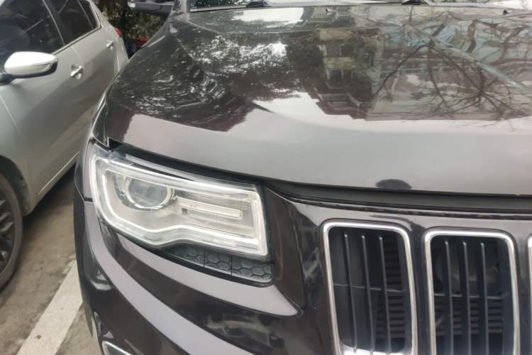 Used Jeep Grand Cherokee 2015 3.0TD Diesel Elite Navigation Edition Right Front Headlight