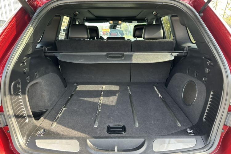 Used Jeep Grand Cherokee 2015 3.0L Comfort Navigation Edition Trunk