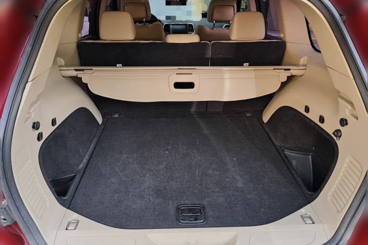Used Jeep Grand Cherokee  Trunk