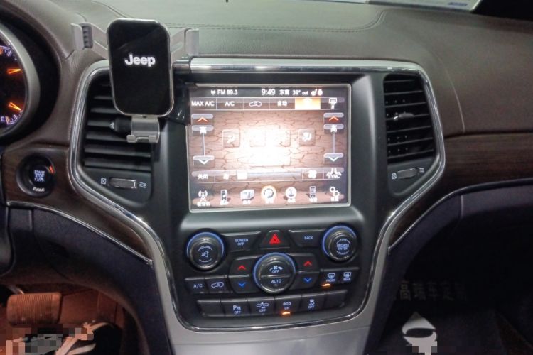 Used Jeep Grand Cherokee 2015 3.6L Luxury Navigation Edition Audio And AC Panel