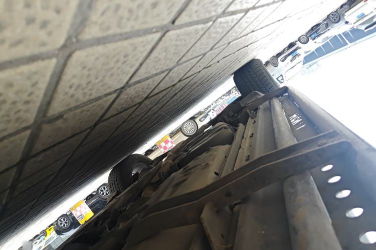 Used Jeep Grand Cherokee 2015 3.0TD Diesel Comfort Navigation Edition Chassis Front Right