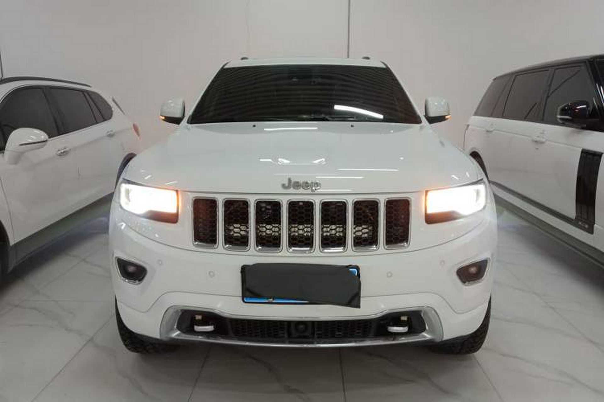 Used Jeep Grand Cherokee 2015 3.6L Luxury Navigation Edition Front