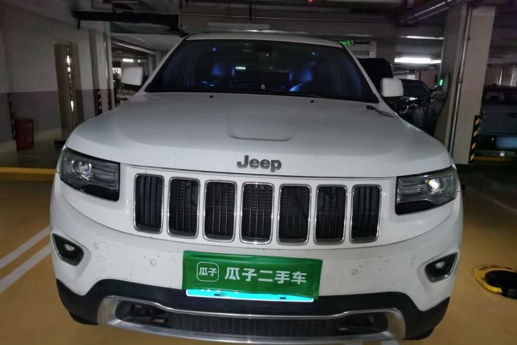 Used Jeep Grand Cherokee 2015 3.0L Elite Navigation Edition Front