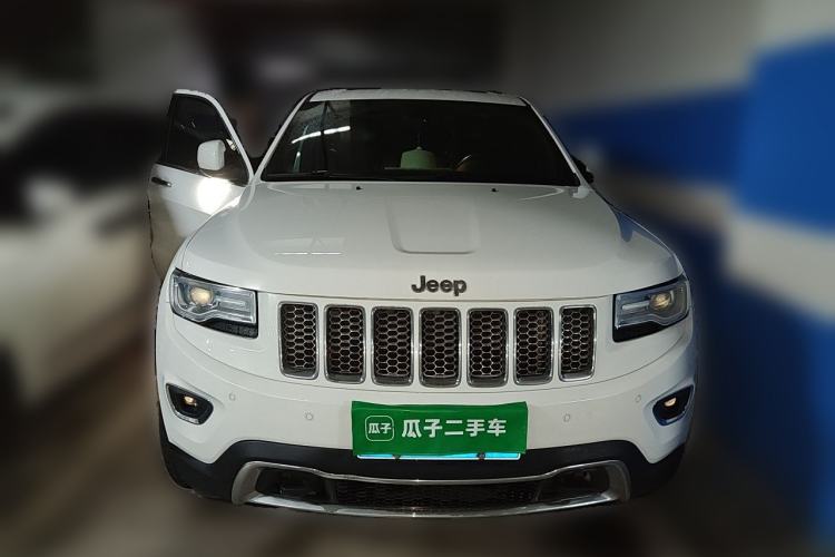 Used Jeep Grand Cherokee 2015 3.0TD Diesel Elite Navigation Edition Front