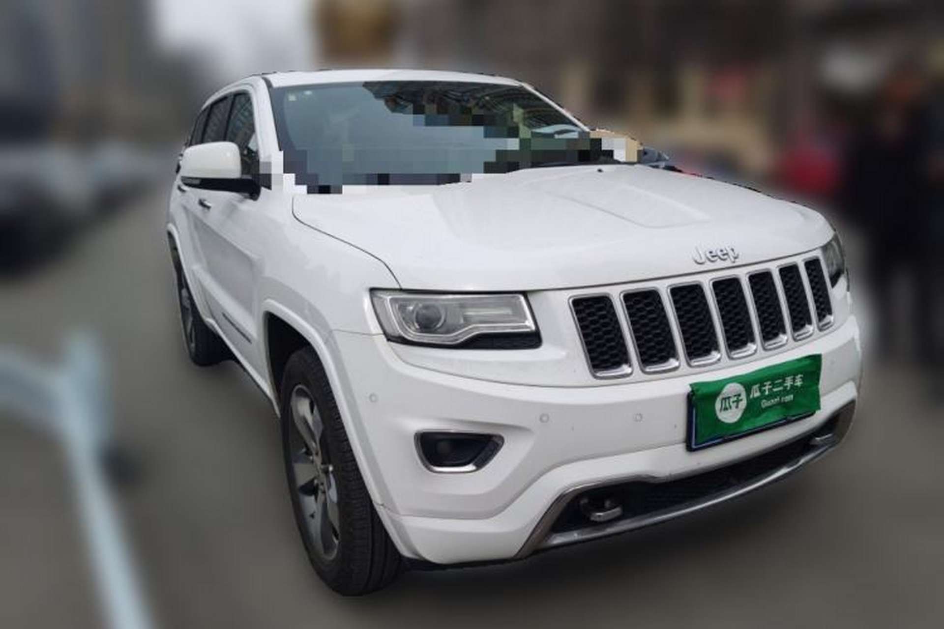 Used Jeep Grand Cherokee 2015 3.6L Luxury Navigation Edition Front Right 45 Deg