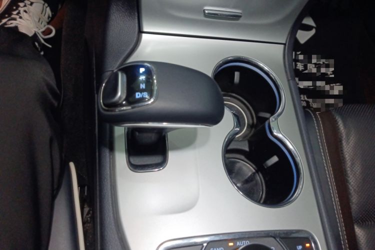 Used Jeep Grand Cherokee 2015 3.6L Luxury Navigation Edition Gear Lever