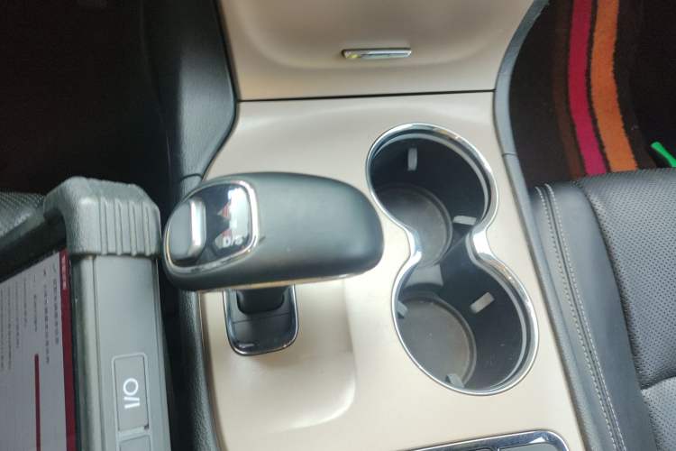 Used Jeep Grand Cherokee 2015 3.0L Elite Navigation Edition Gear Lever